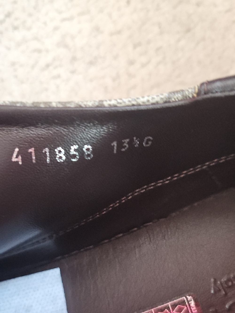 Gucci Brown & Beige Monogram Low-Top Sneakers - Picture 12 of 15